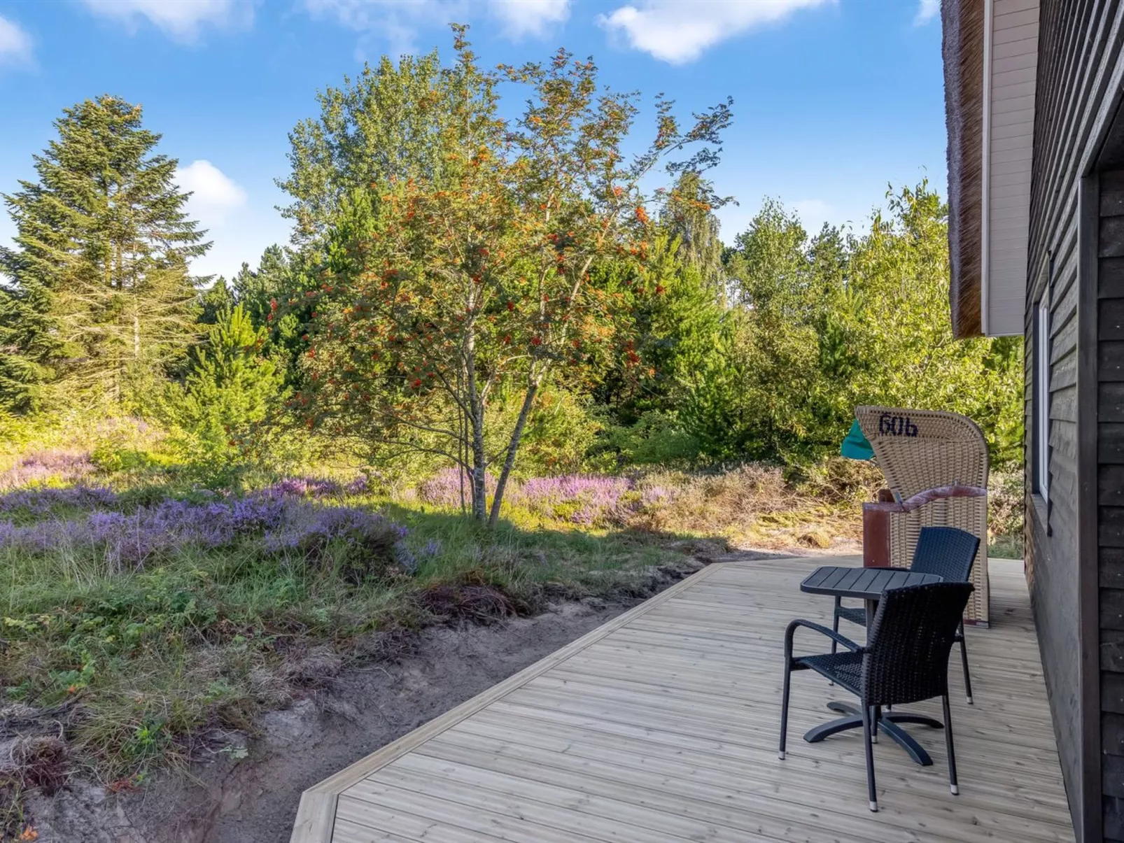 "Thorulf" - 3.5km from the sea-Outside