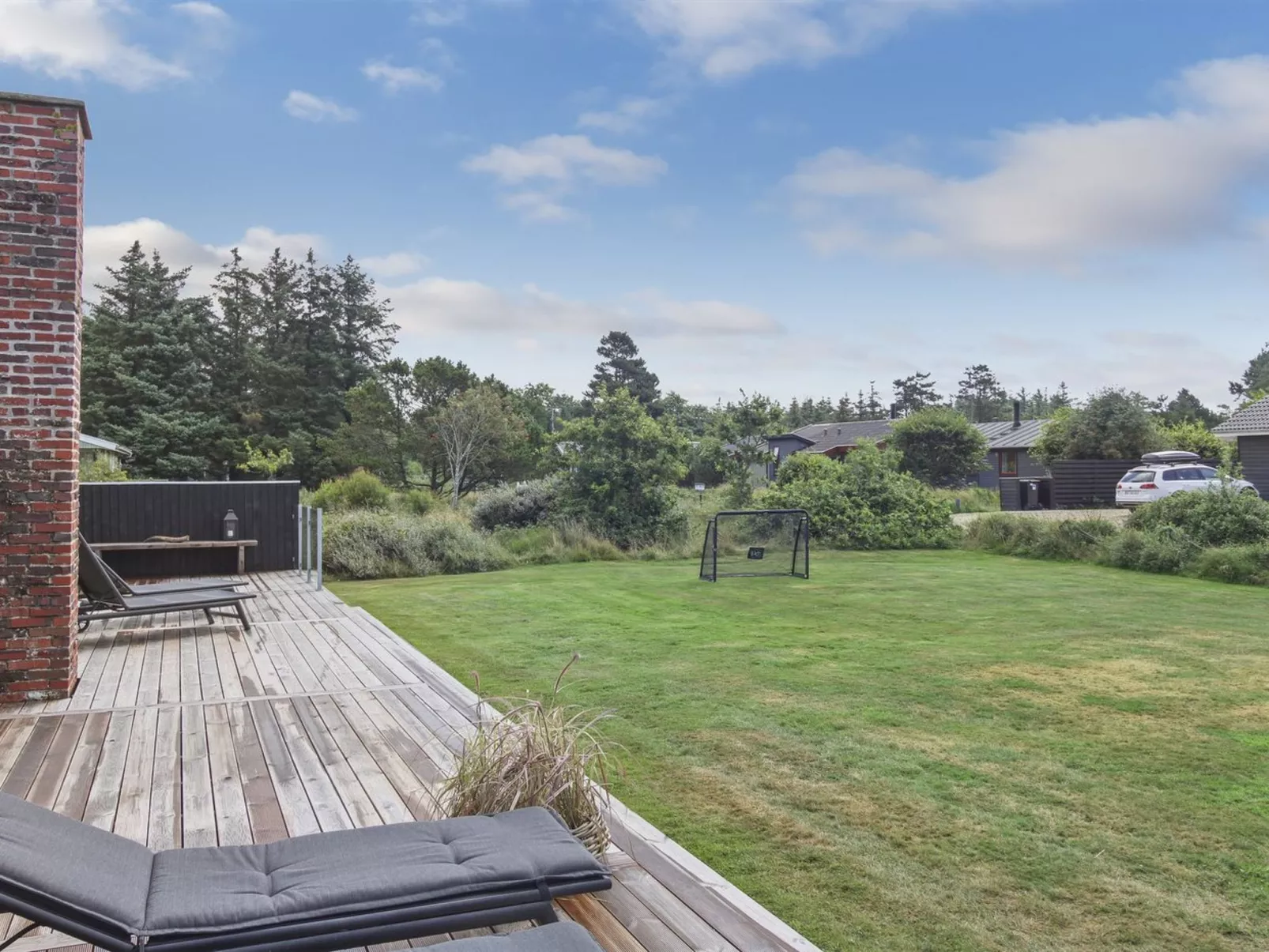 "Ellenora" - 1km from the sea-Outside