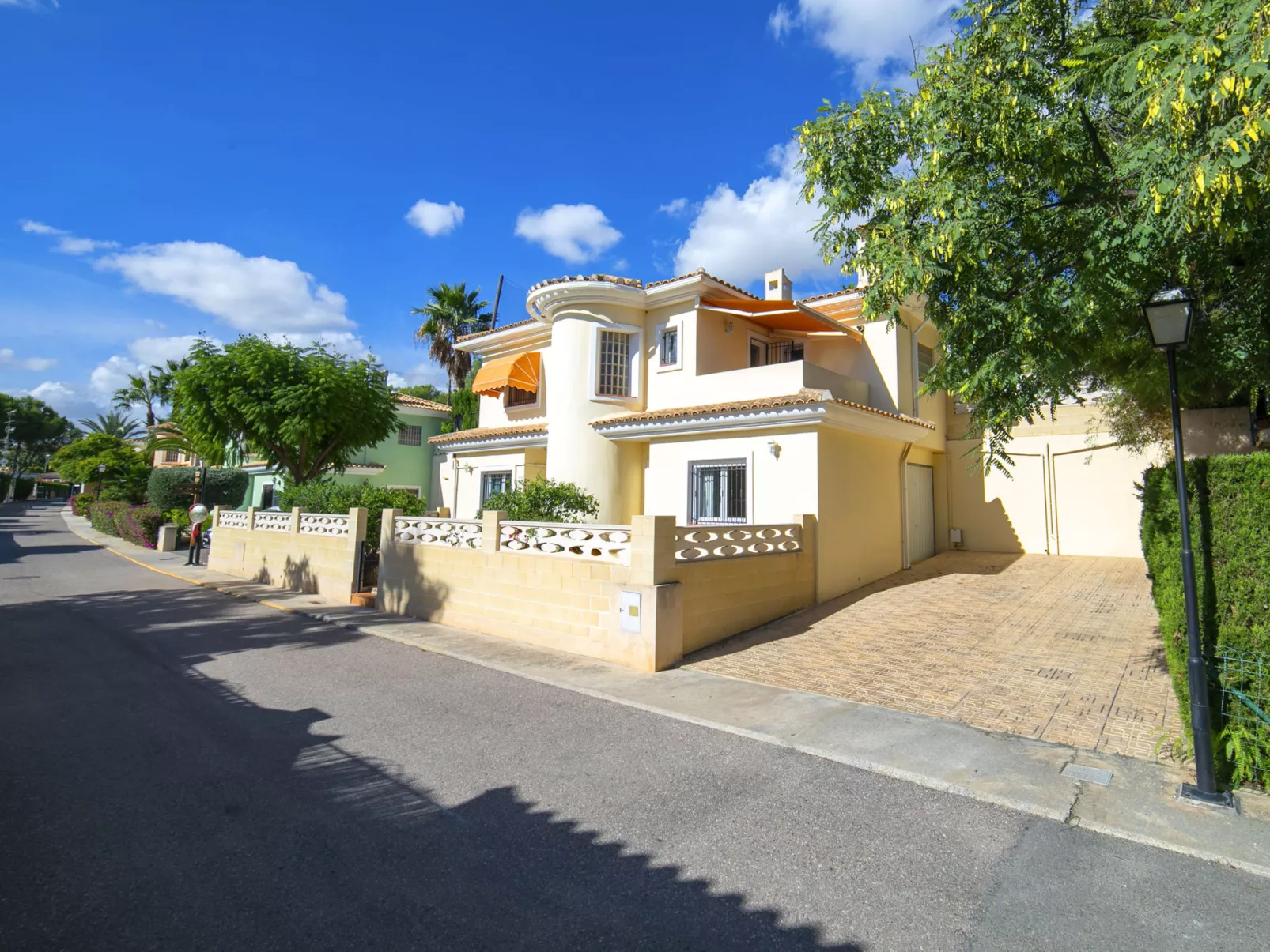 Bonalba Golf, Urb. Los Naranjos-Draußen