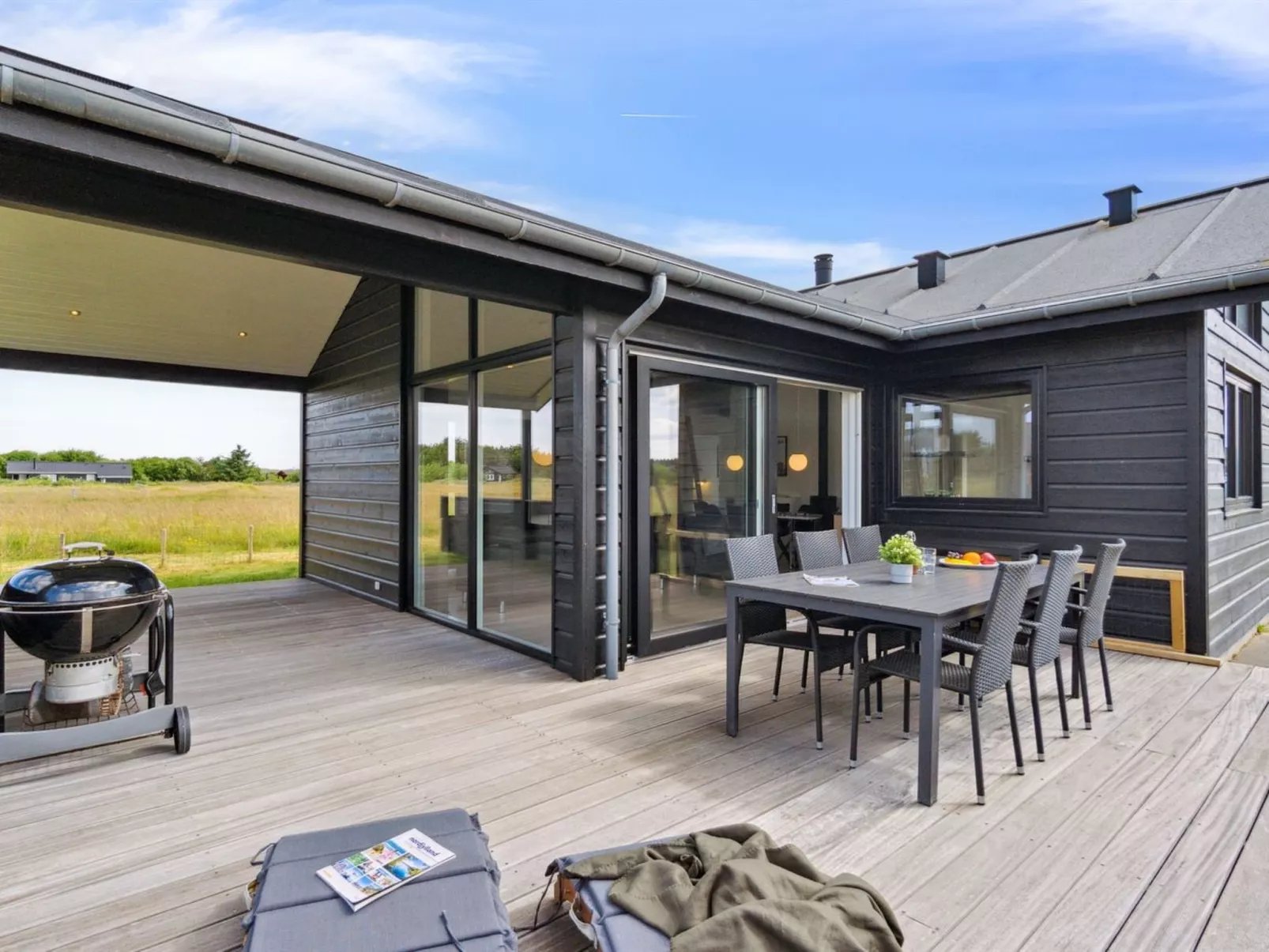 "Fader" - 950m from the sea-Outside