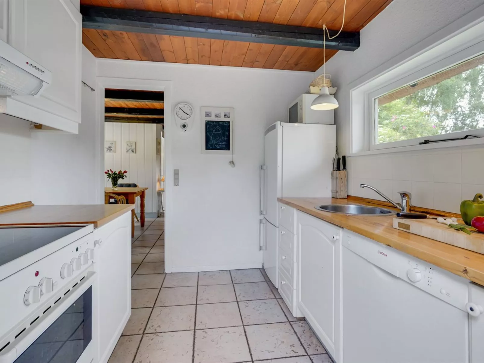 "Vemund" - 750m from the sea-Drinnen