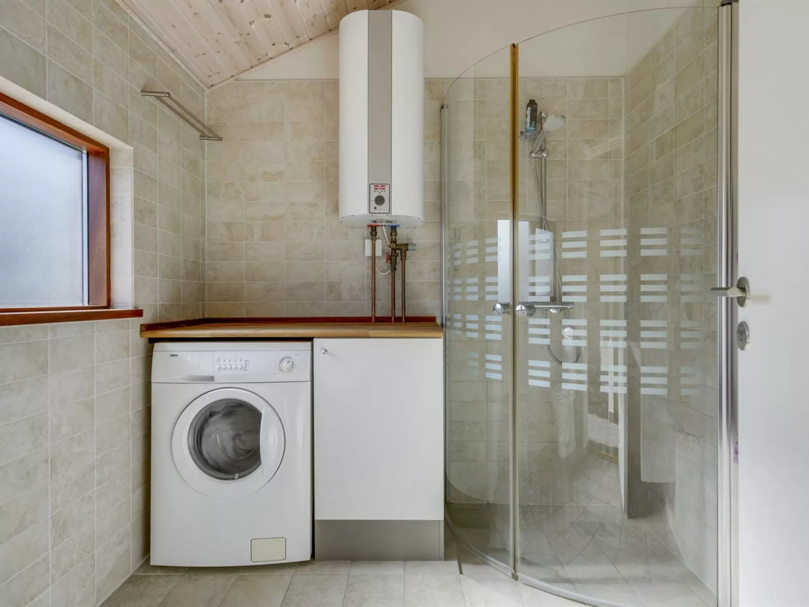 "Biaver" - 350m from the sea-Inside