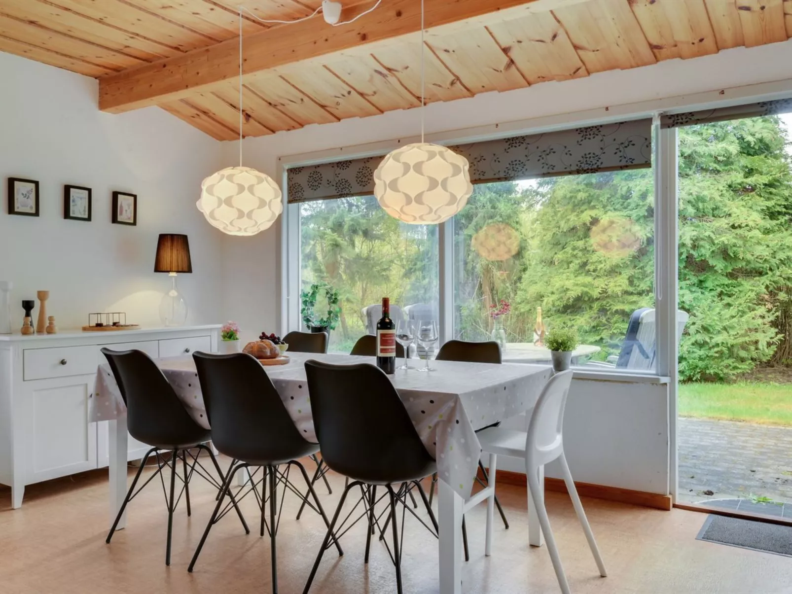 "Arnulf" - 400m from the sea-Inside