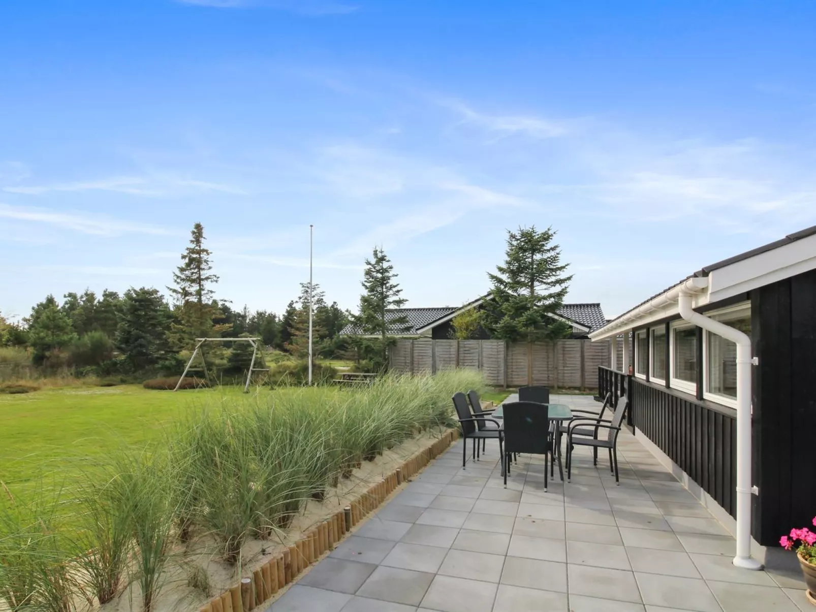 "Hildegarde" - 900m from the sea-Outside