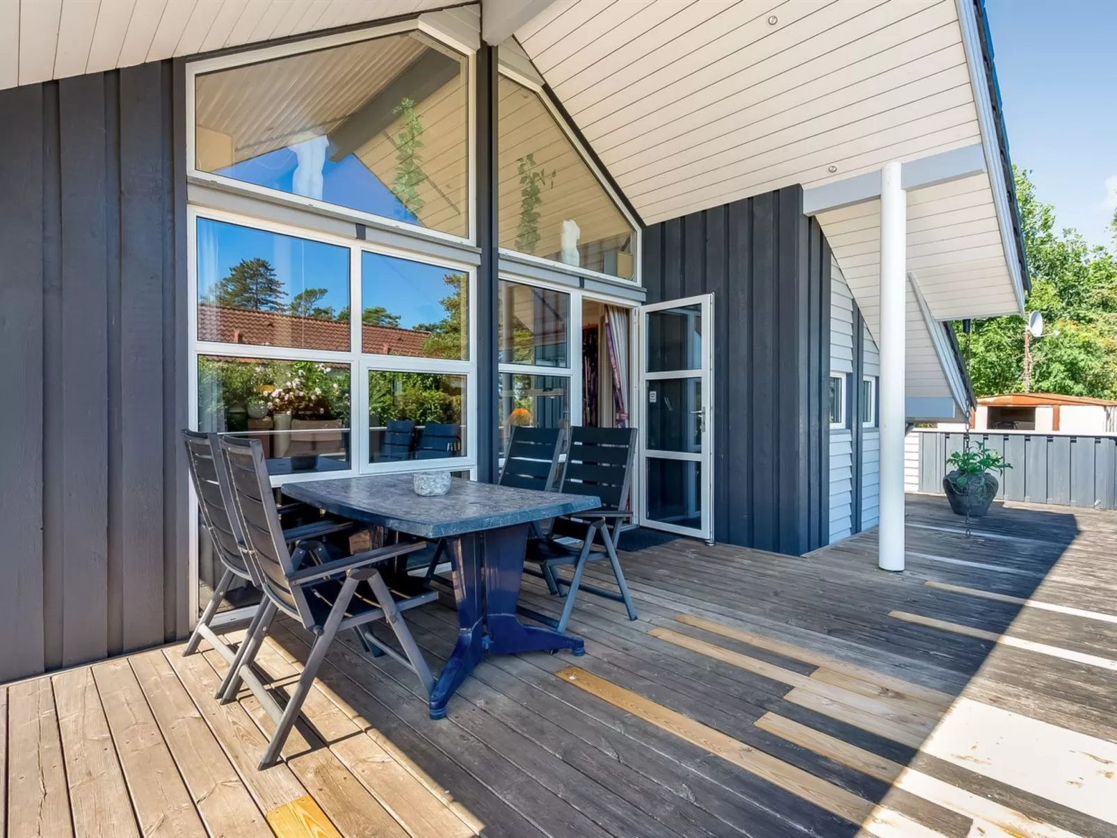 "Stryd" - 150m from the sea-Outside