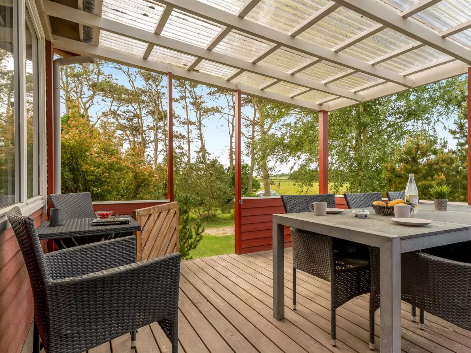 "Yanne" - 400m from the sea-Draußen