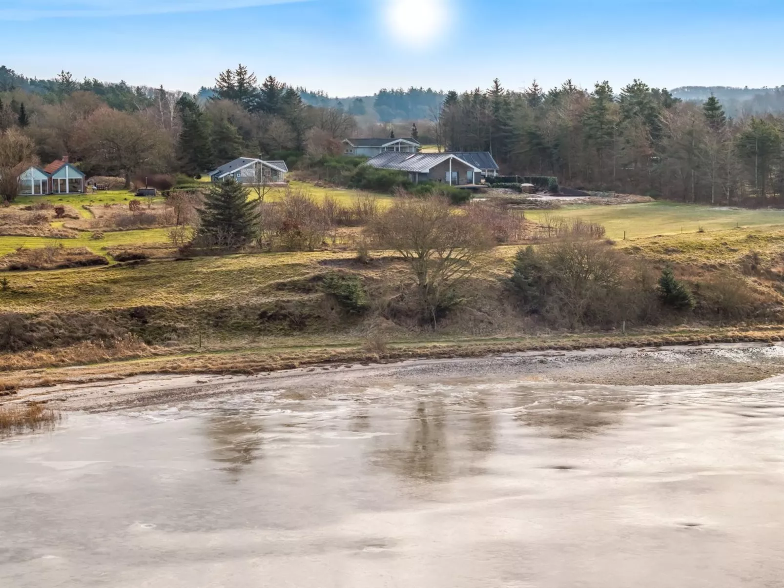 "Arleta" - 250m to the fjord-Outside