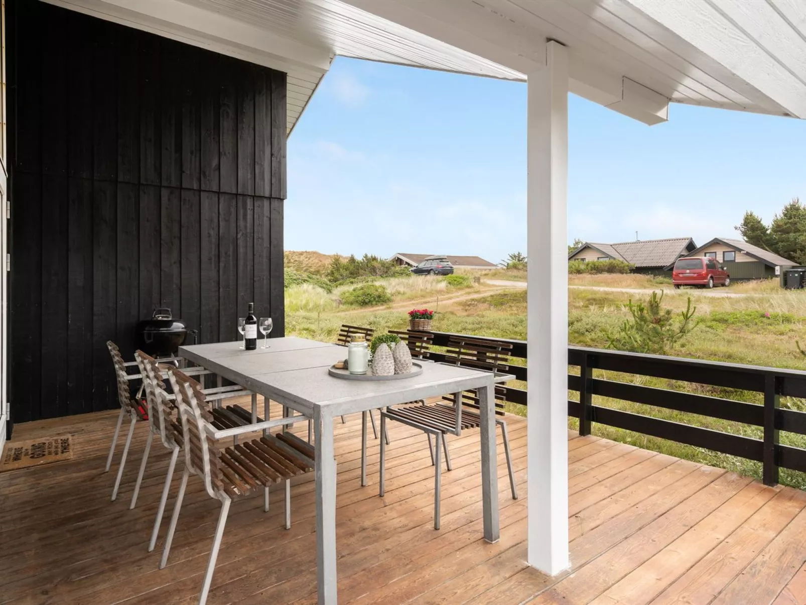 "Fejzo" - 700m to the fjord-Outside