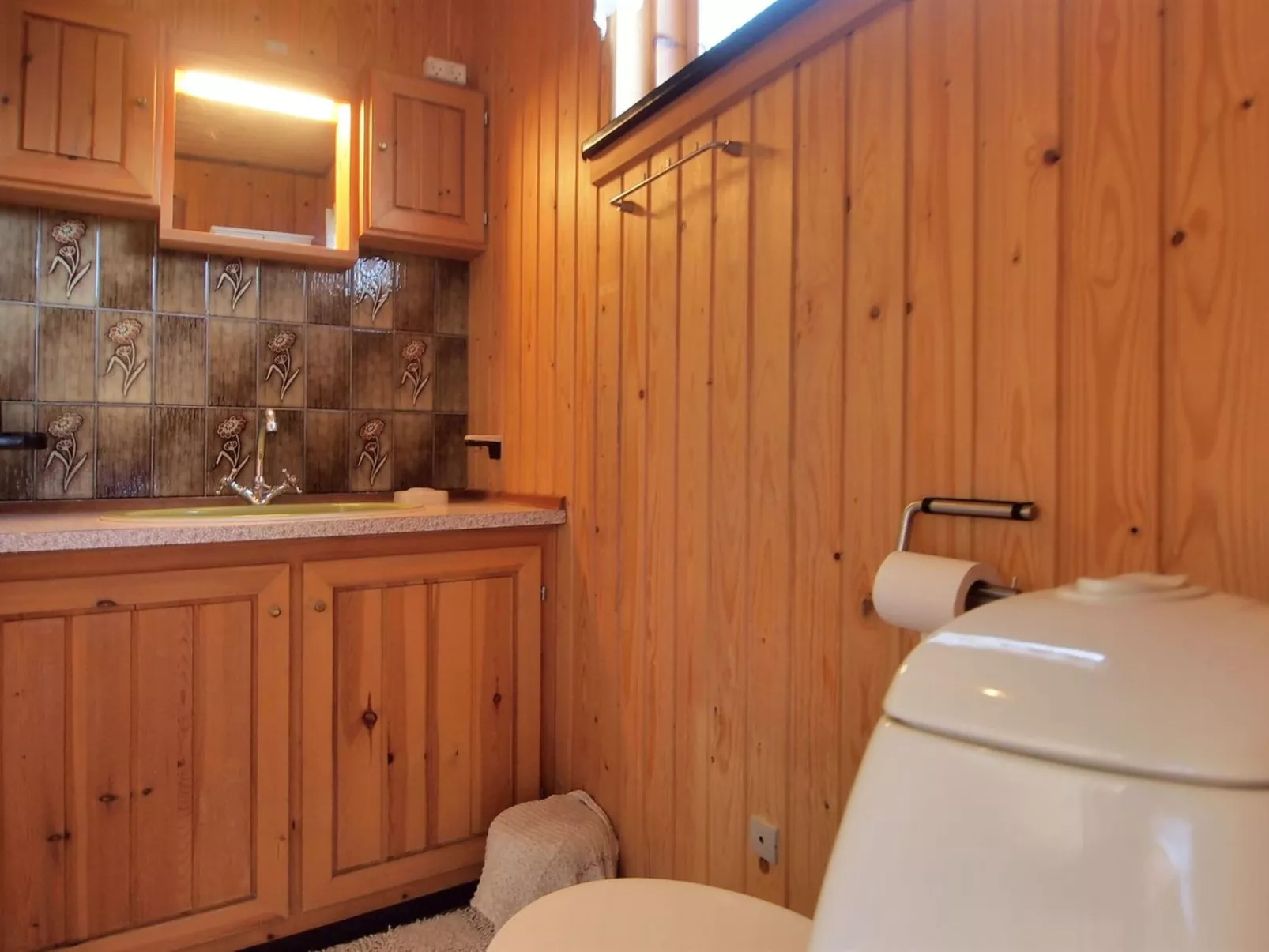 "Thing" - 200m from the sea-Inside