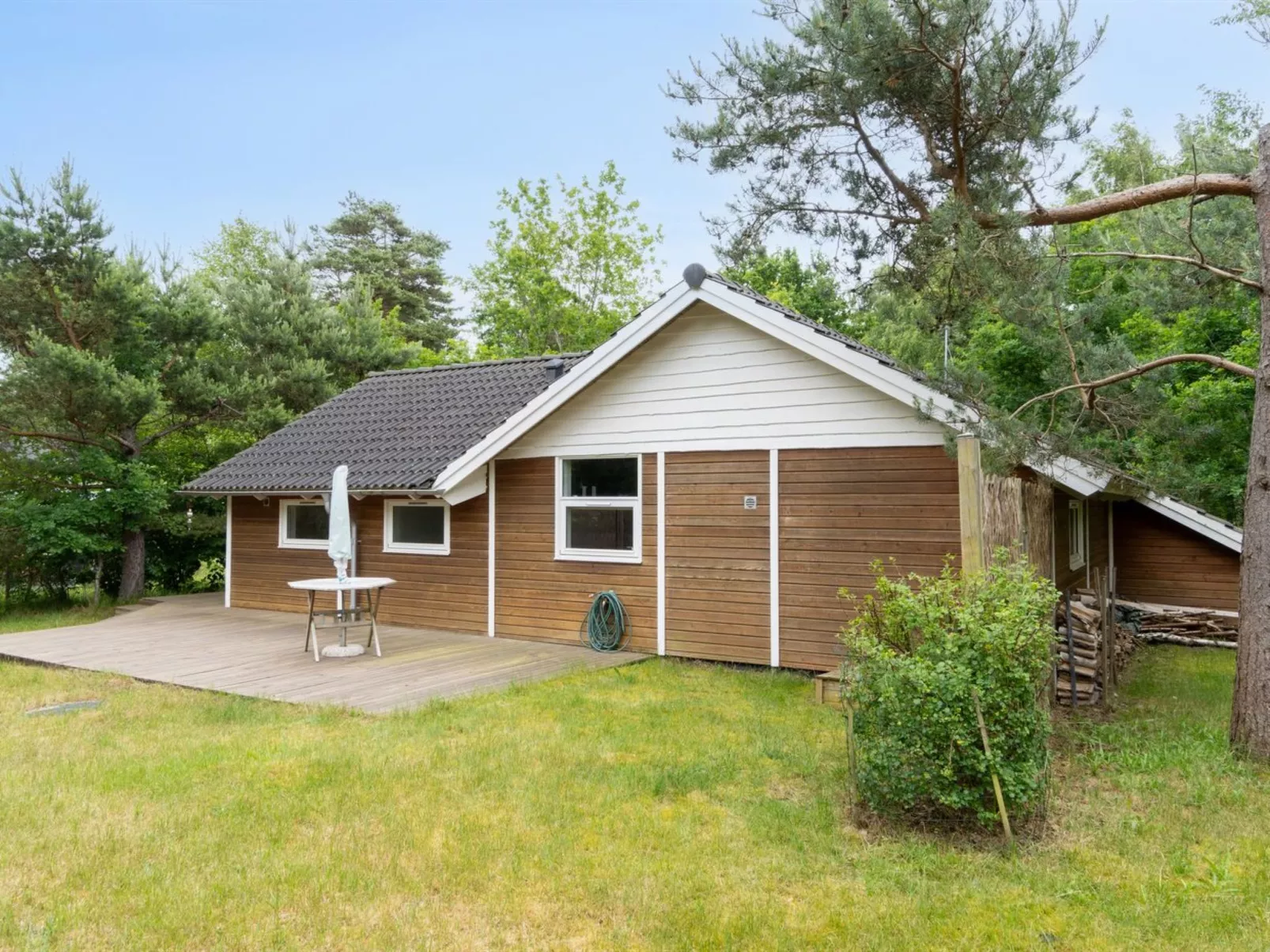 "Merina" - 700m from the sea-Outside