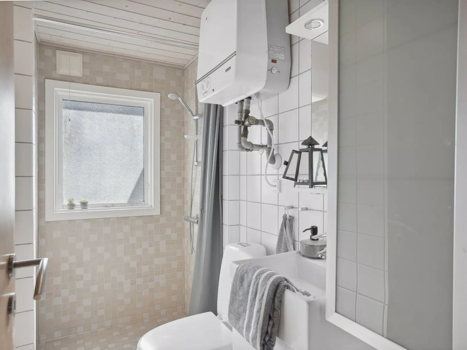 "Tarja" - 150m from the sea-Inside