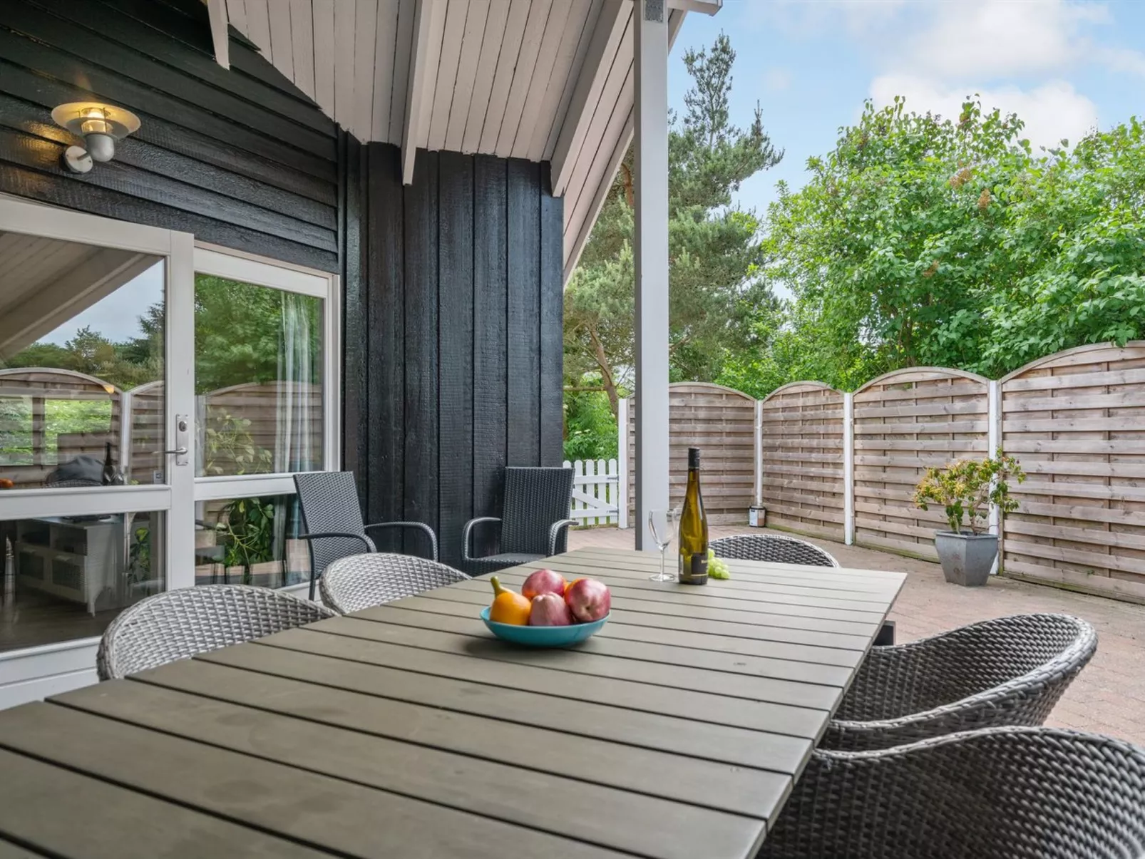 "Hithin" - 800m from the sea-Outside