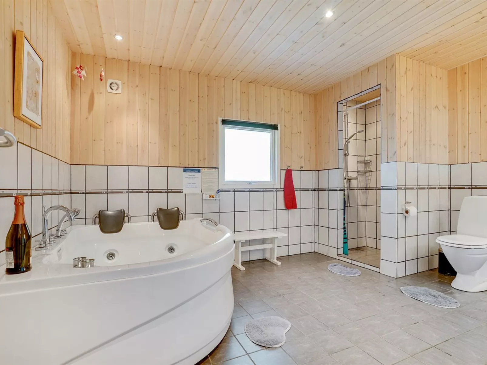 "Tord" - 350m from the sea-Inside