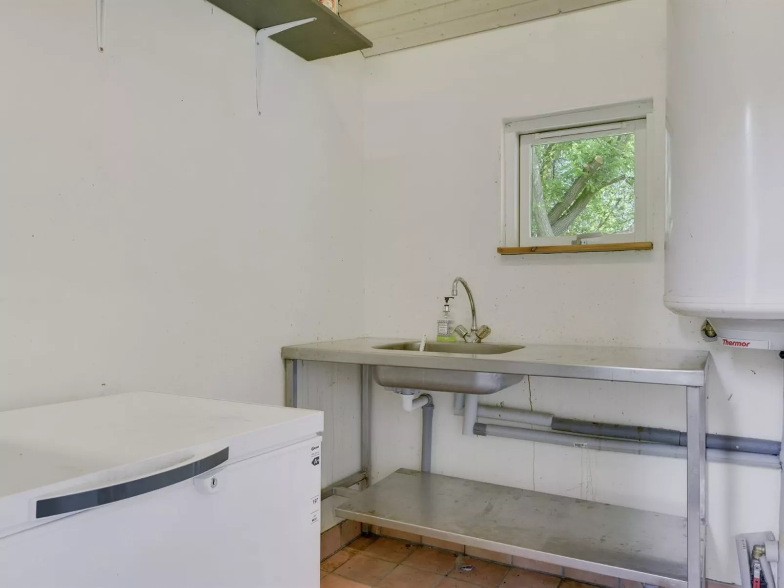 "Tydulf" - 34km from the sea-Inside