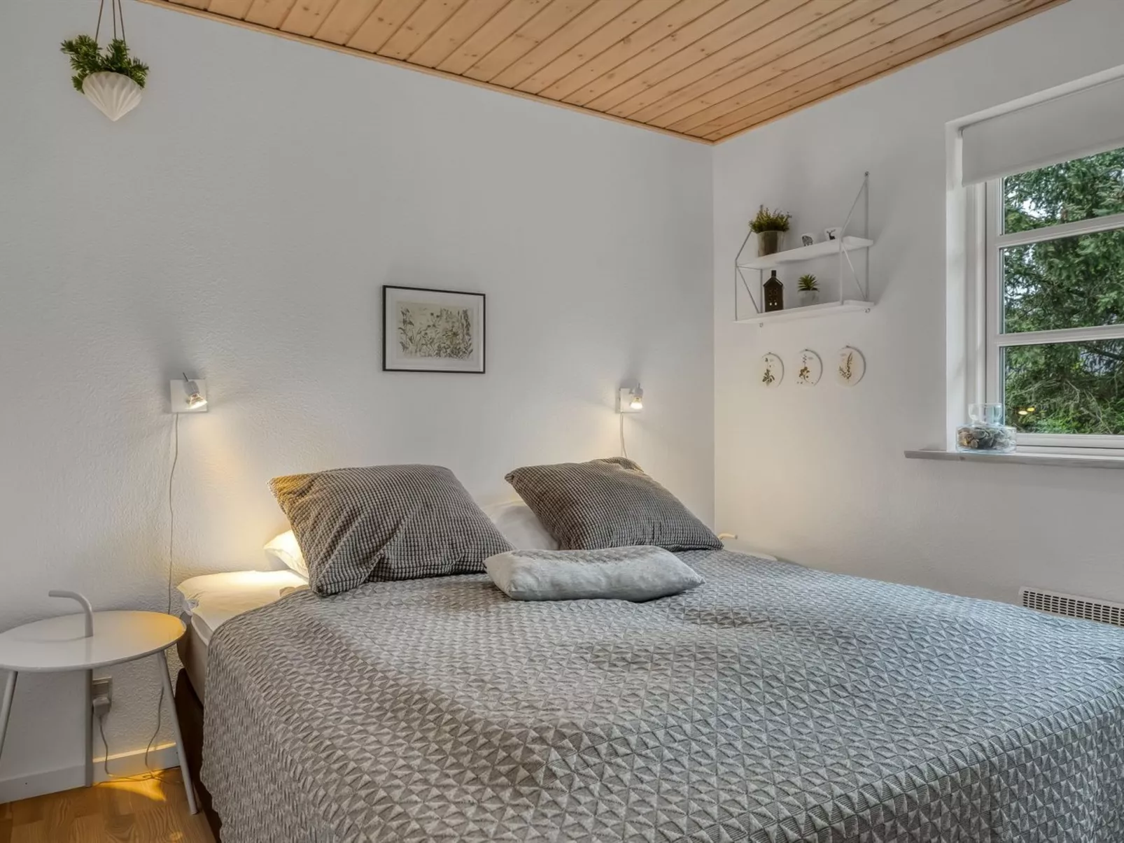 "Christina" - 300m to the fjord-Drinnen