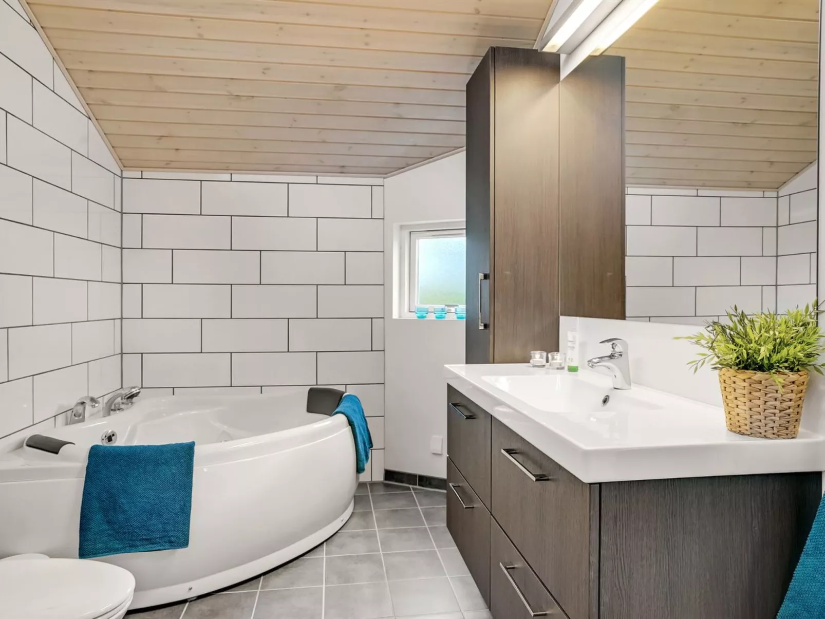 "Ayen" - 1.5km from the sea-Dedans