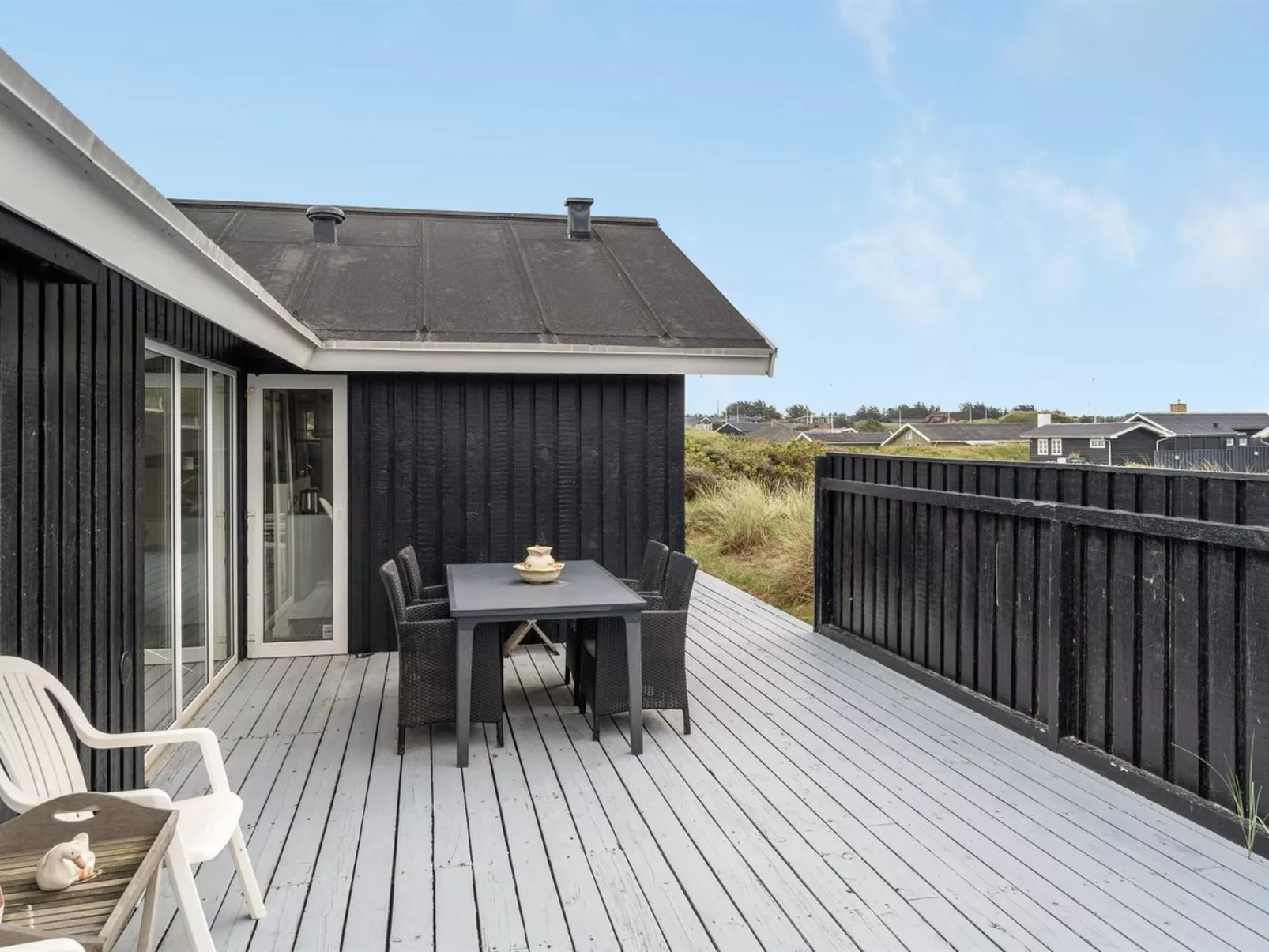 "Arwen" - 200m from the sea-Outside