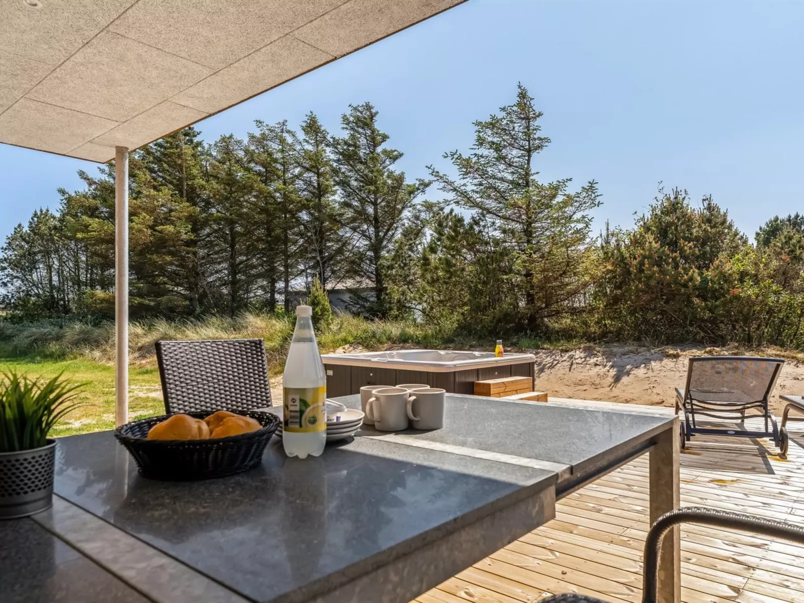 "Hariet" - 600m from the sea-Draußen