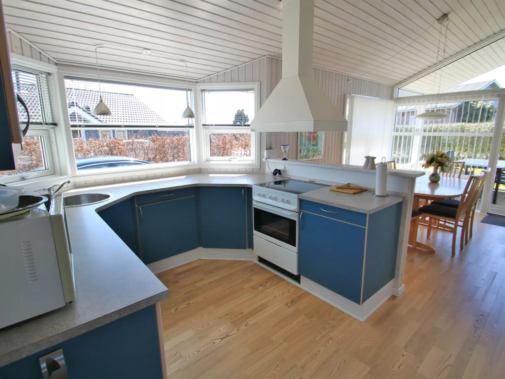 "Aaran" - 300m from the sea-Drinnen