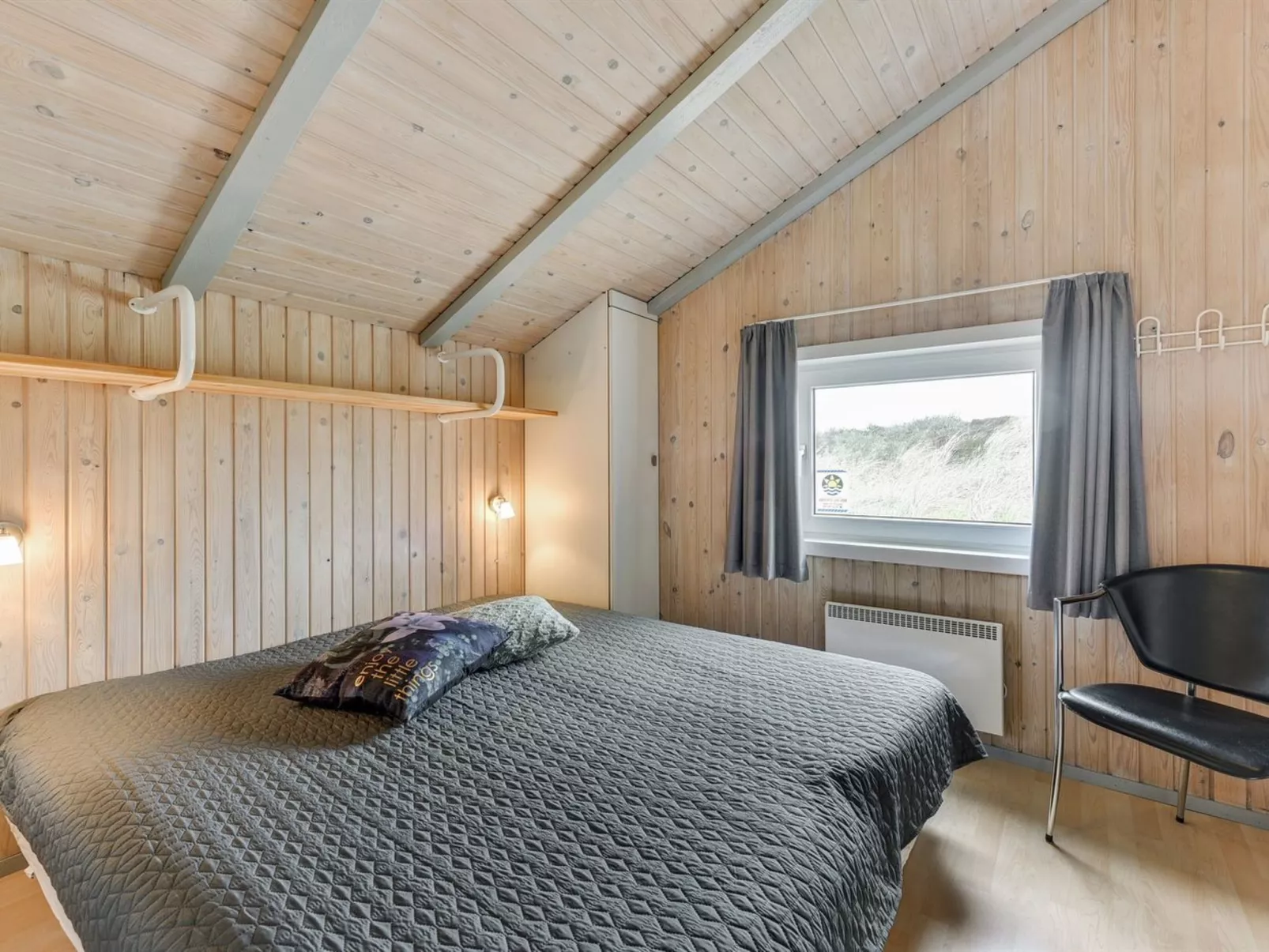 "Tennie" - 300m from the sea-Drinnen