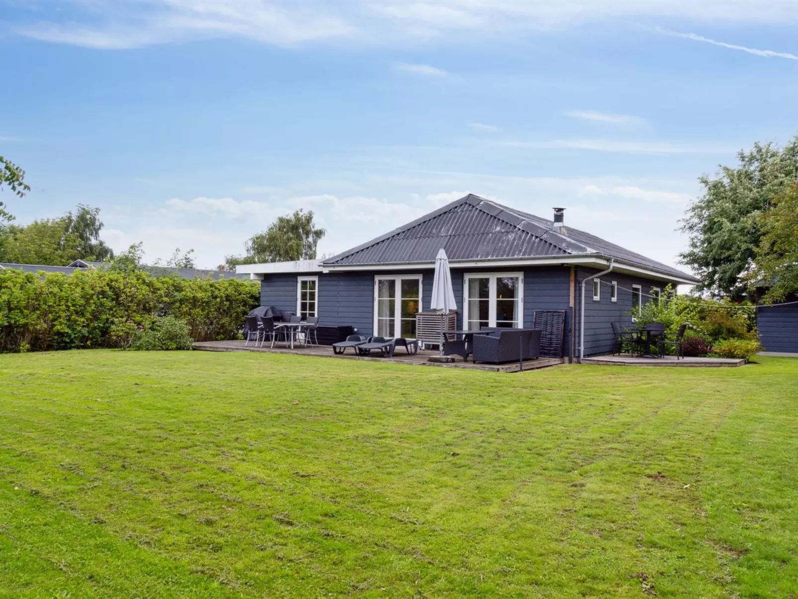 "Thala" - 150m from the sea-Outside