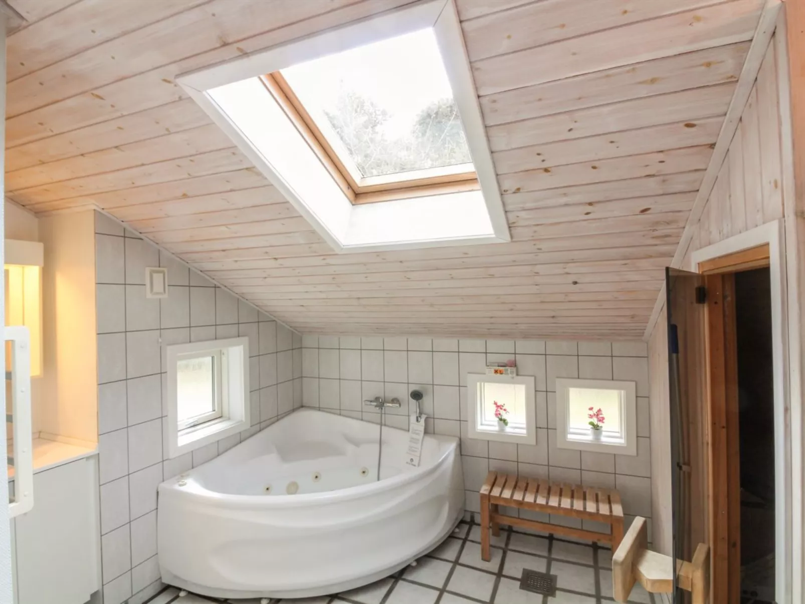 "Adelbrand" - 400m from the sea-Inside