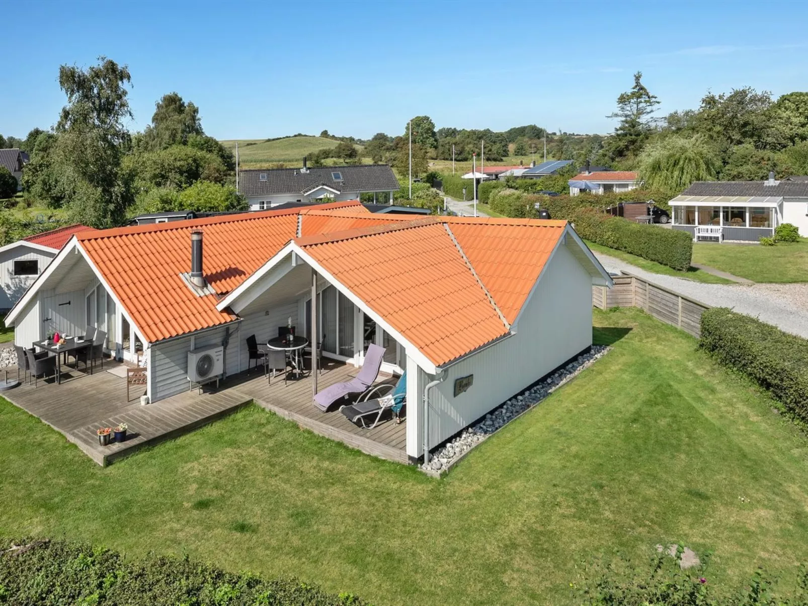 "Katrina" - 50m to the fjord-Outside