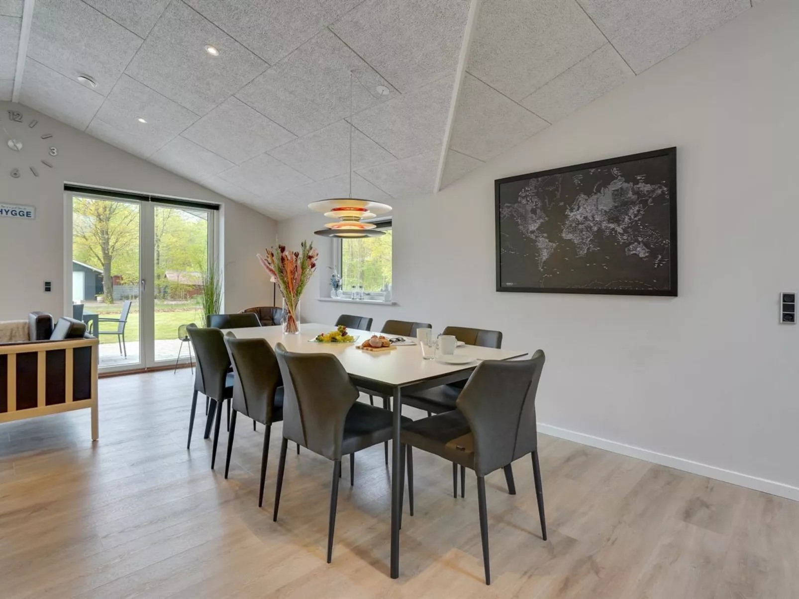 "Eylar" - 28km from the sea-Inside