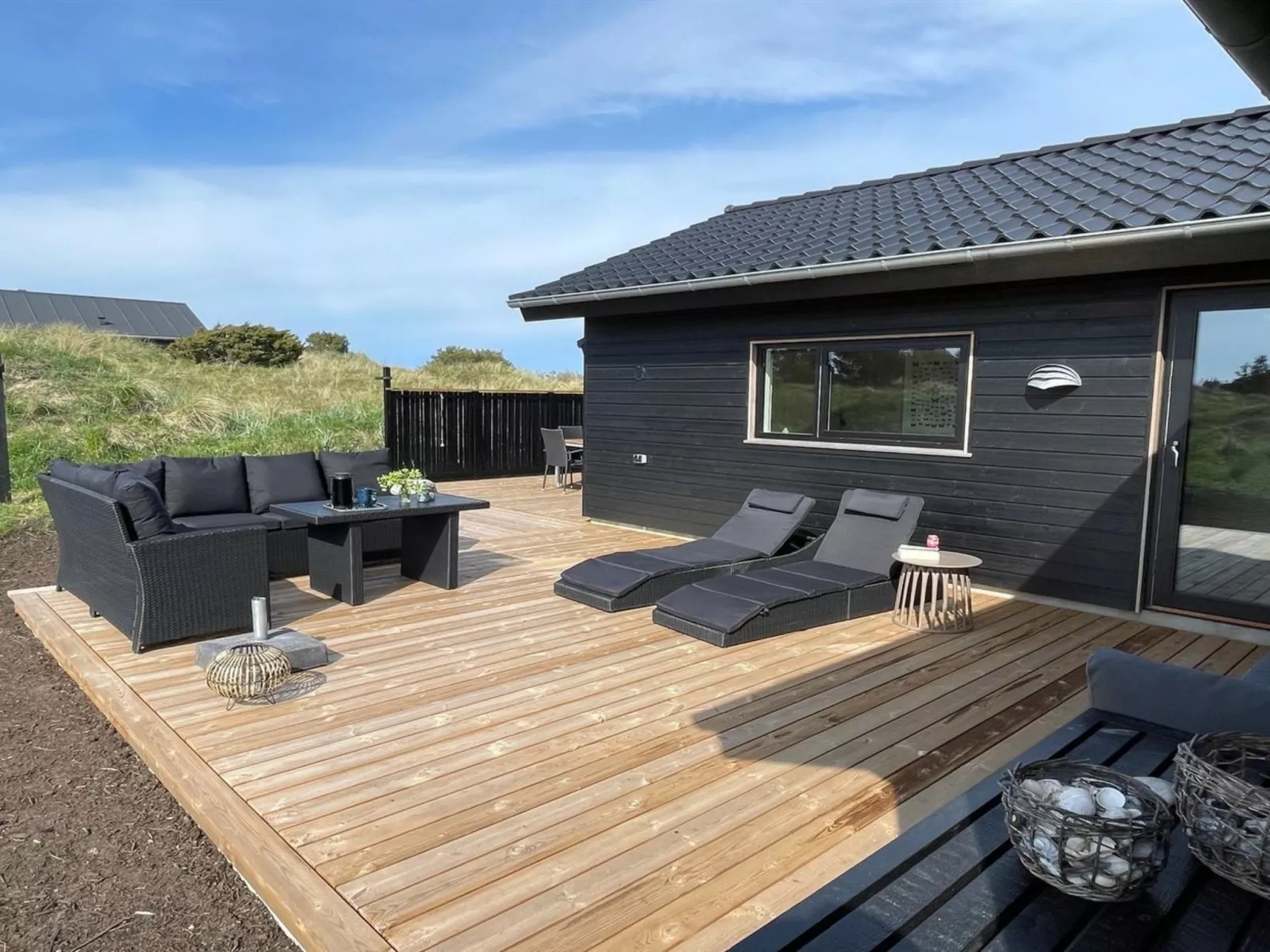 "Hinda" - 1.2km from the sea-Outside