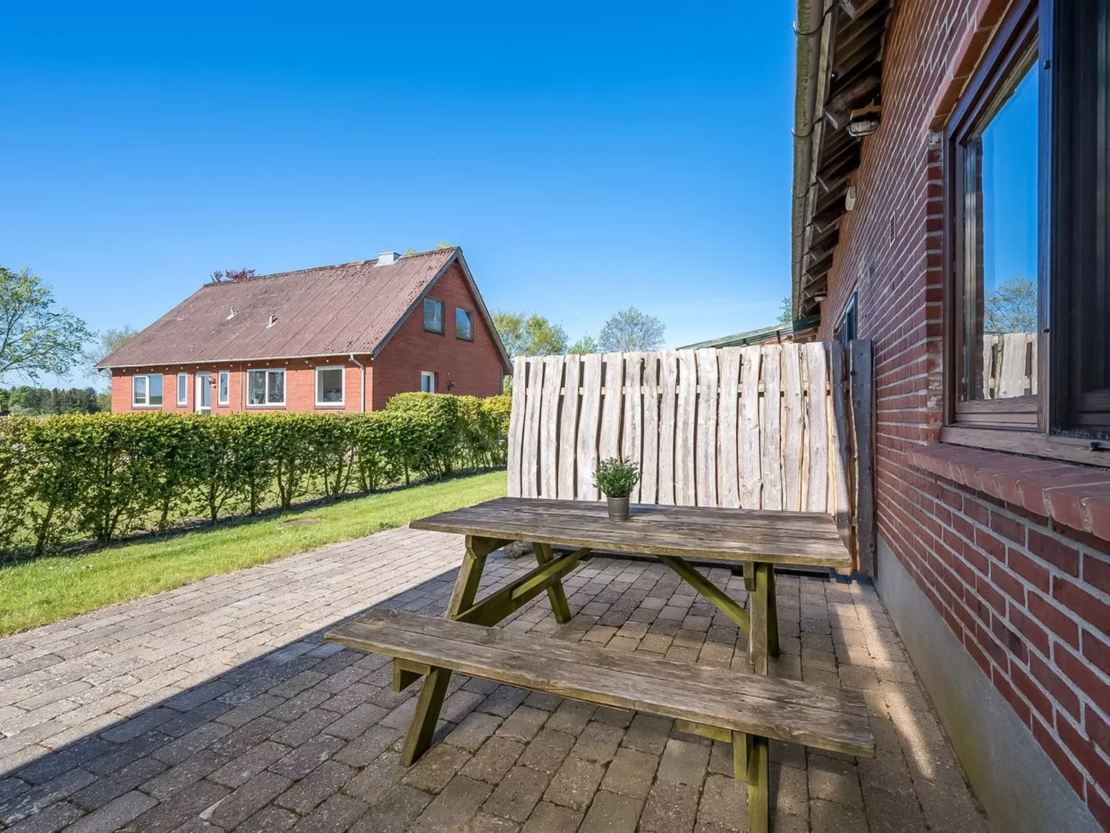 "Gertraude" - 17km to the fjord-Outside