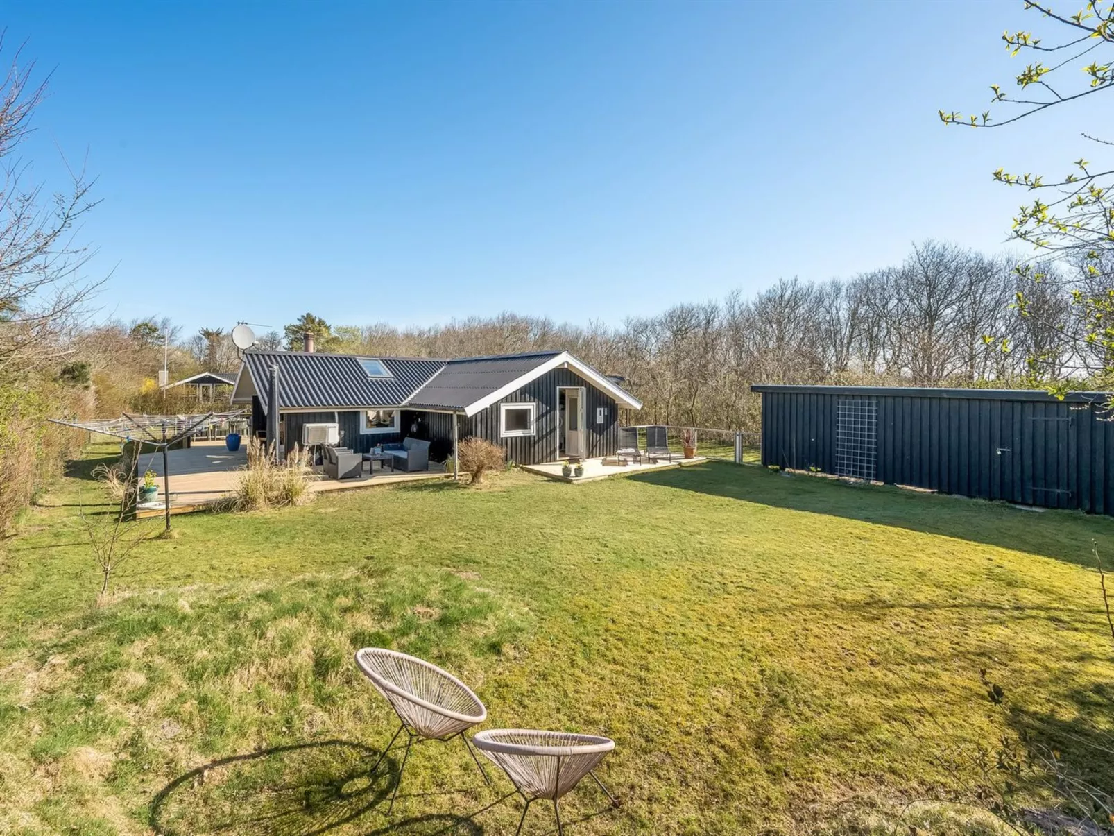 "Gunde" - 300m to the fjord-Outside