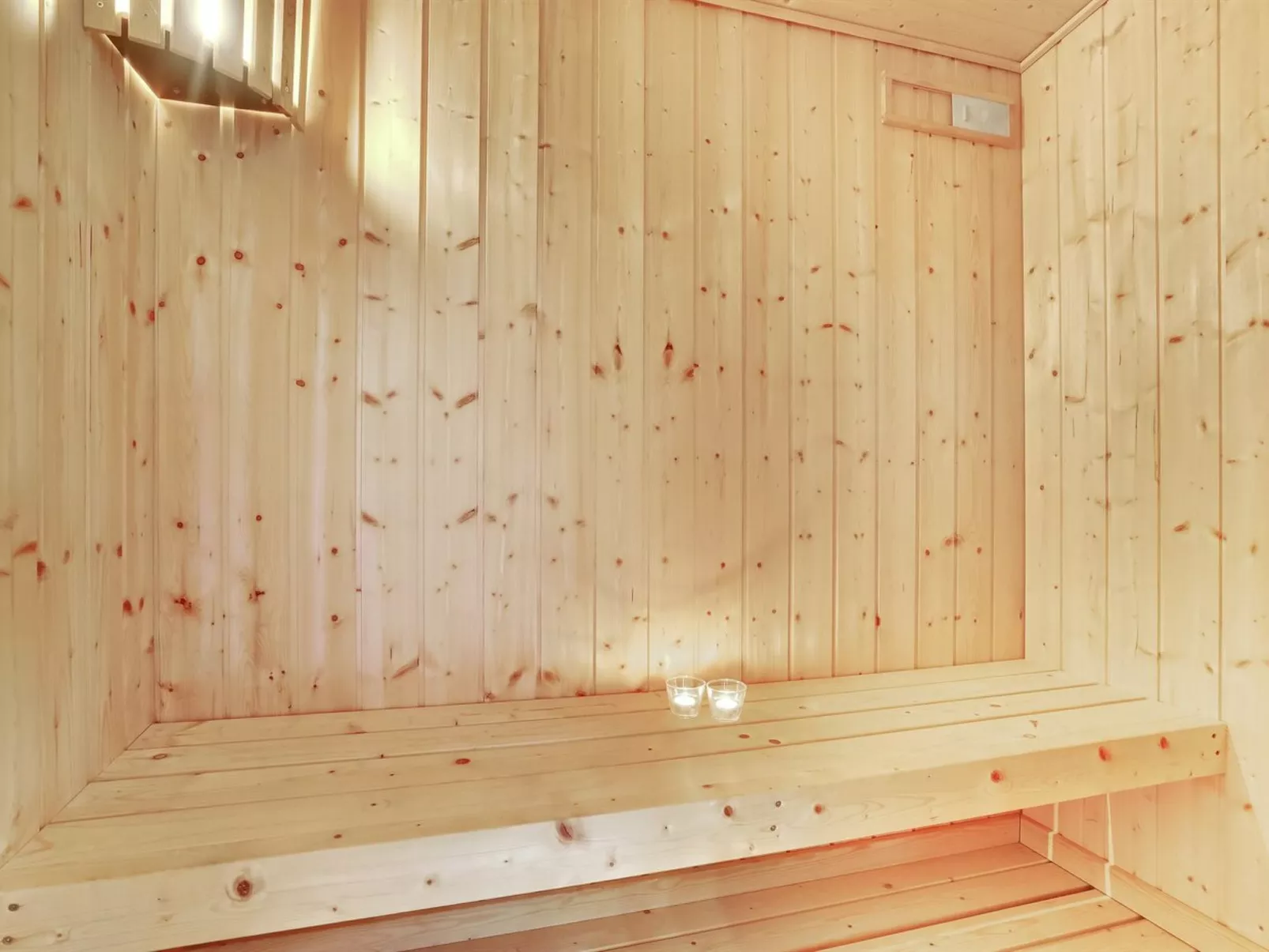 "Leny" - 450m to the fjord-Dedans