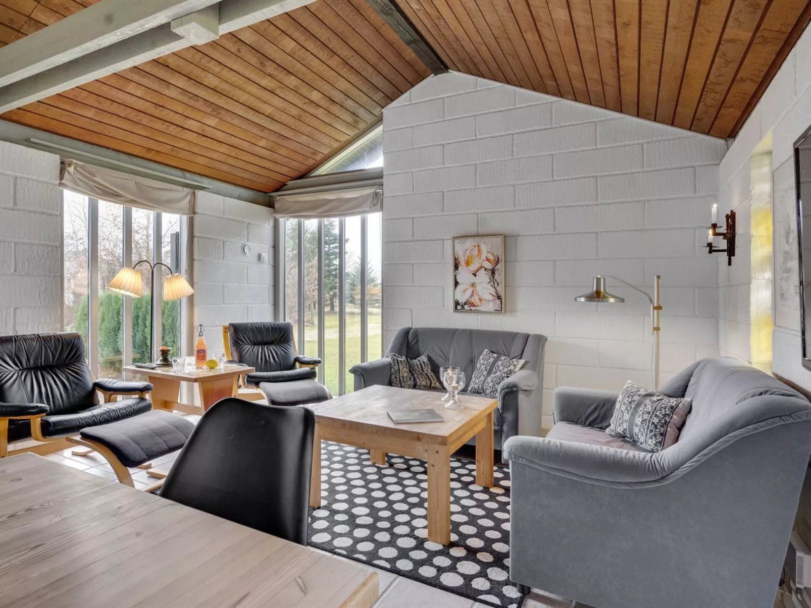 "Raika" - 450m to the fjord-Inside