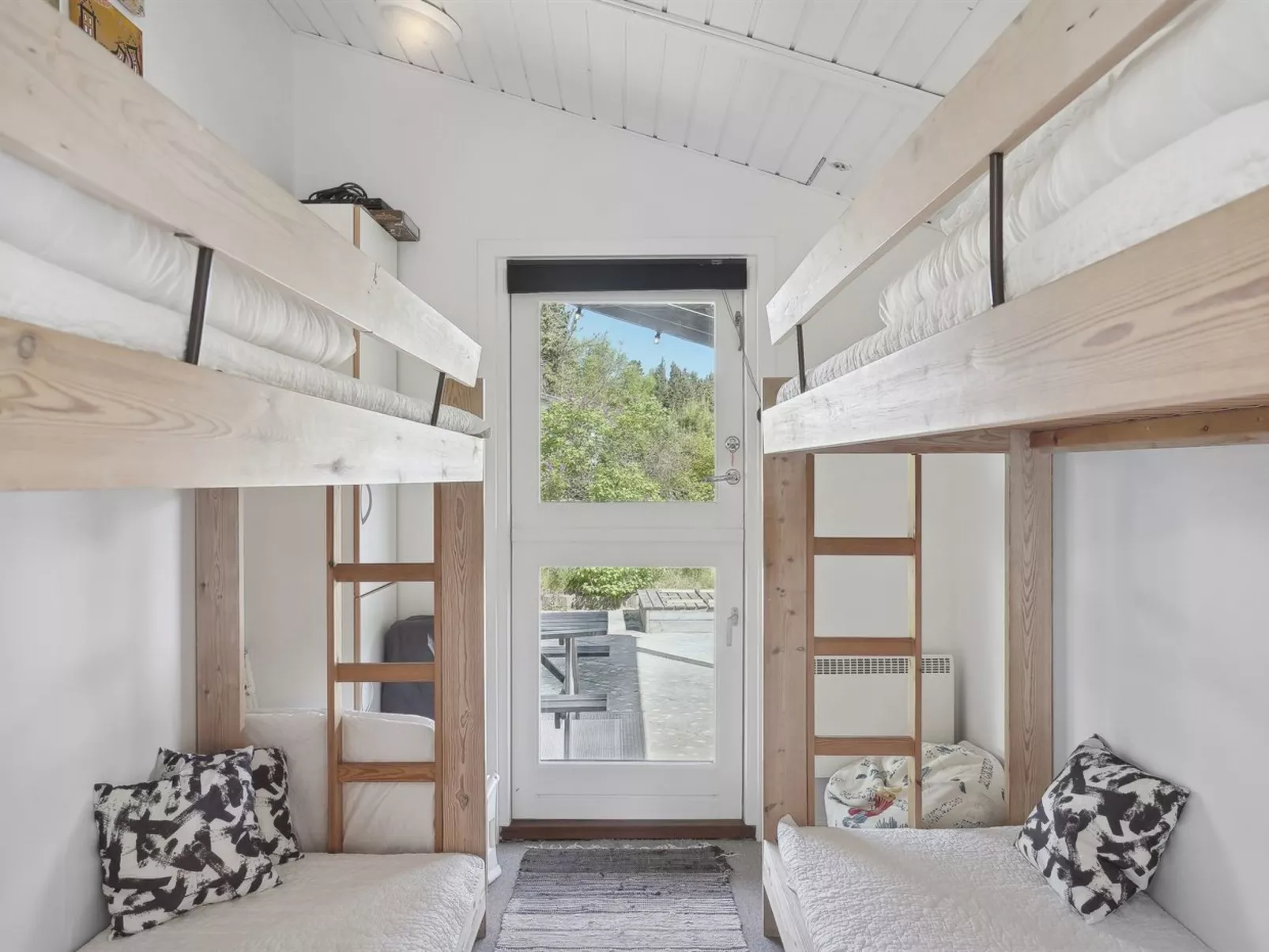 "Olof" - 100m from the sea-Inside