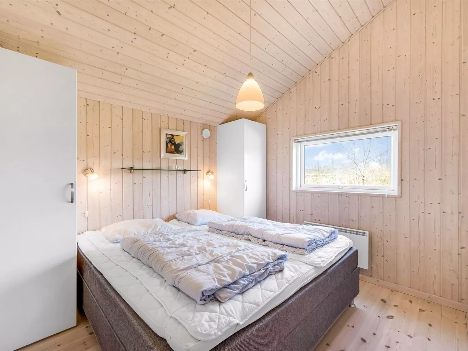 "Haagen" - 600m to the fjord-Inside