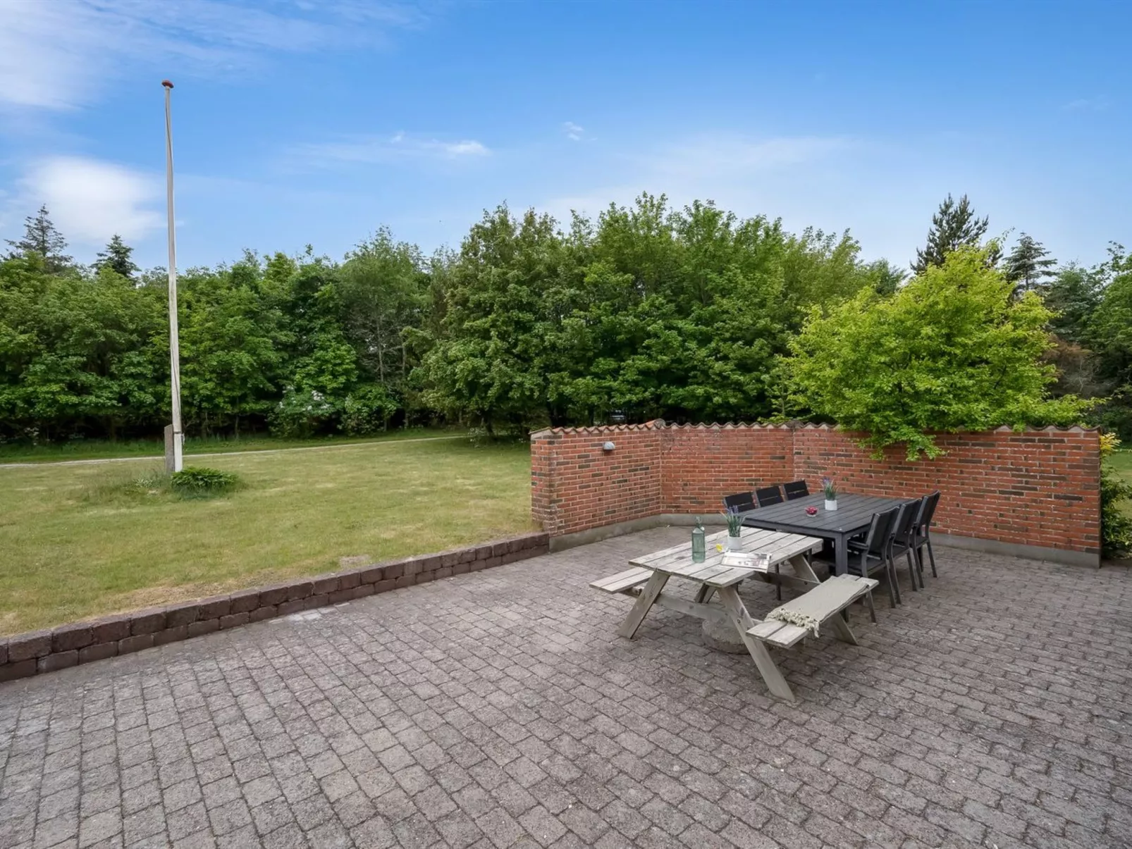 "Wilmar" - 1km to the fjord-Outside