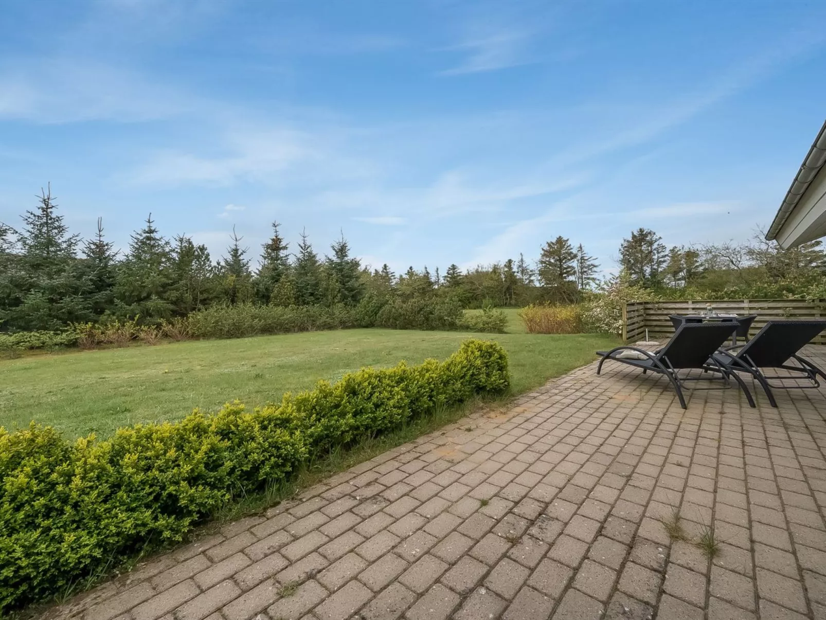 "Heide" - 750m to the fjord-Outside