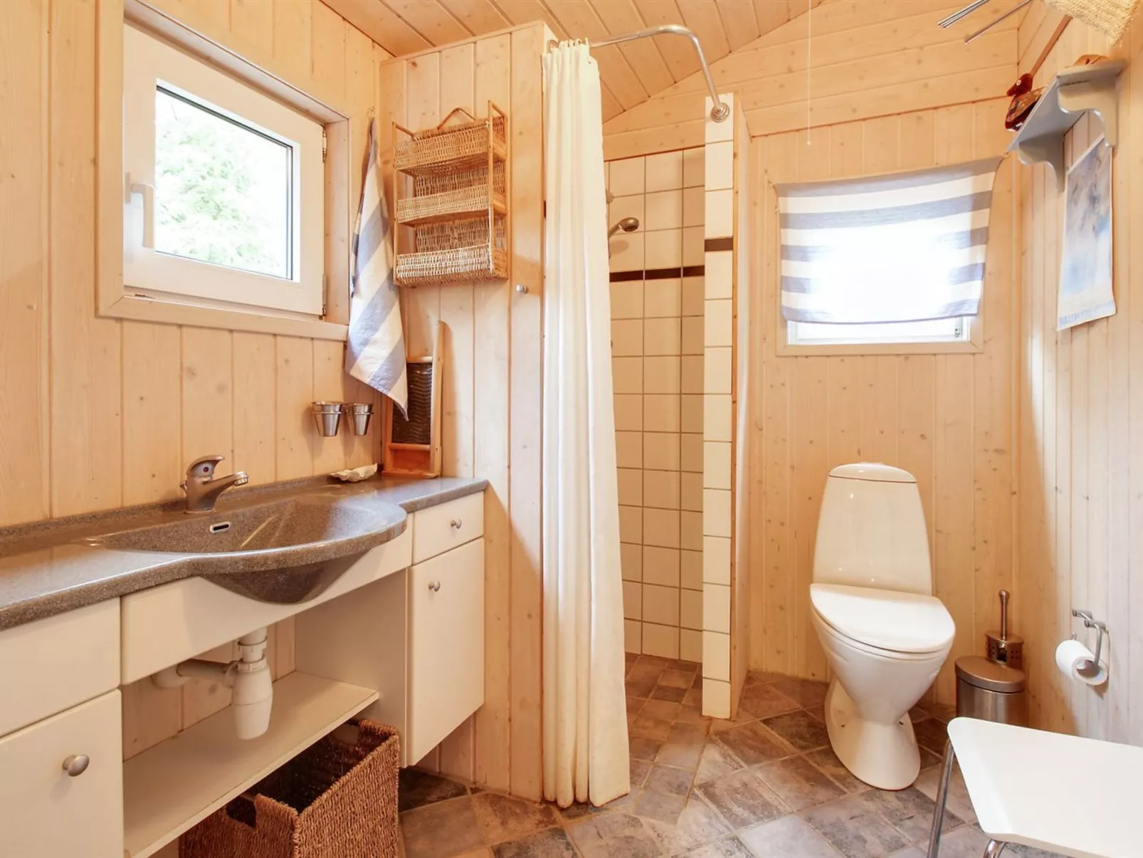 "Esger" - 150m from the sea-Drinnen