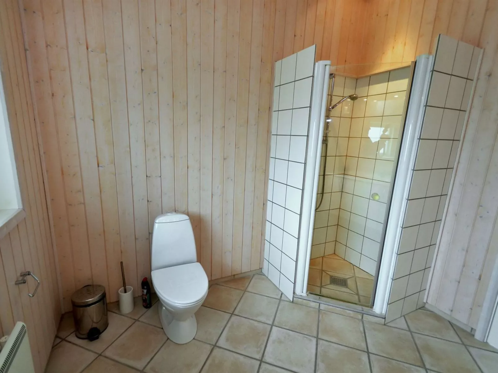 "Hadar" - 100m from the sea-Drinnen