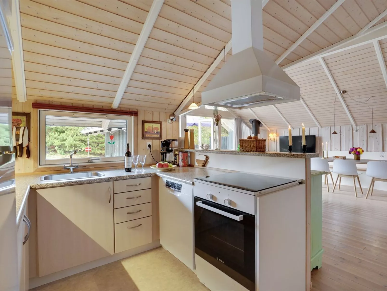 "Varpu" - 1.6km from the sea-Drinnen