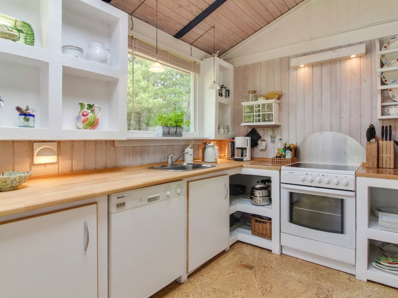 "Heike" - 1.3km from the sea-Dedans