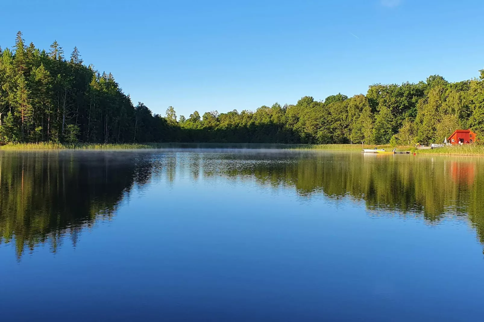 Gîte avec jacuzzi à Rejmyre-Vue sur l'eau