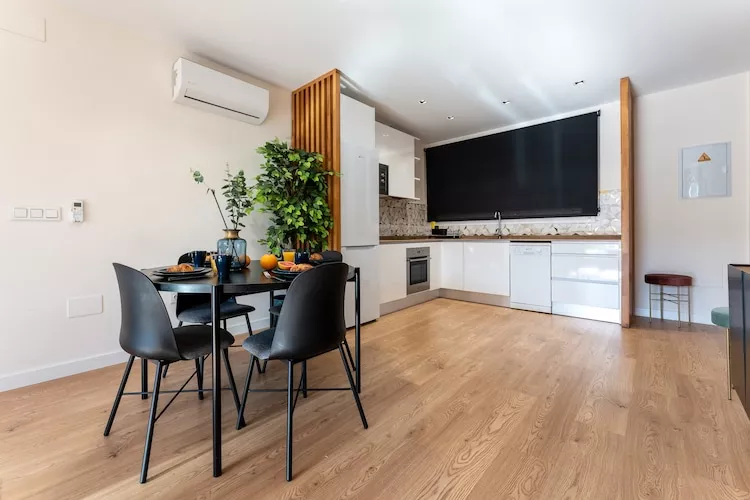 CT 247 -  Faro's Paradise Colors in Torremolinos