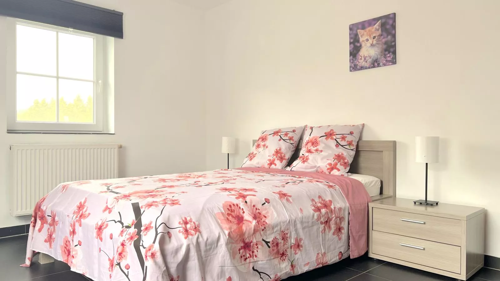 Sur les Thiers-Bedroom