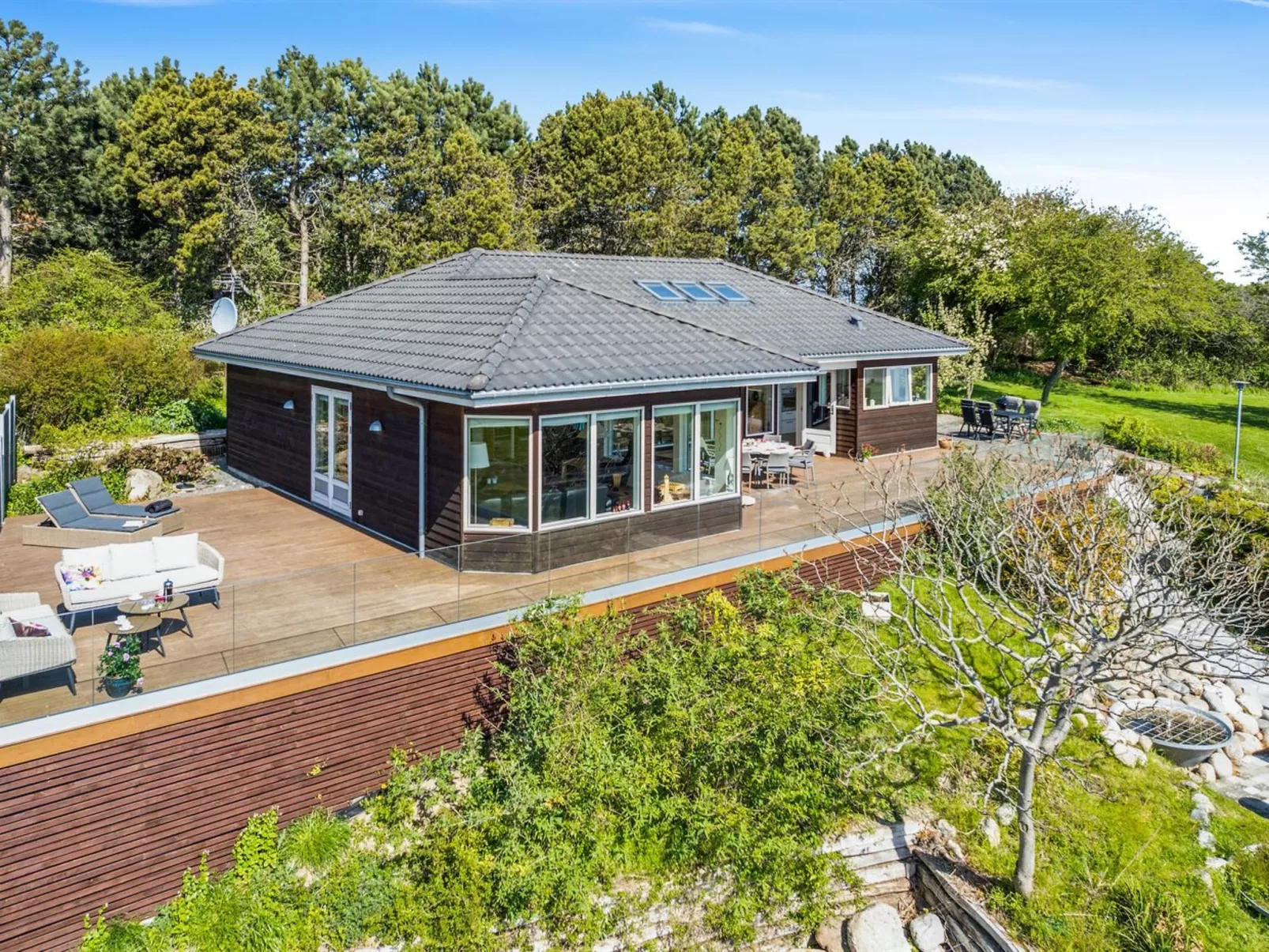 "Sahid" - 20m from the sea-Outside