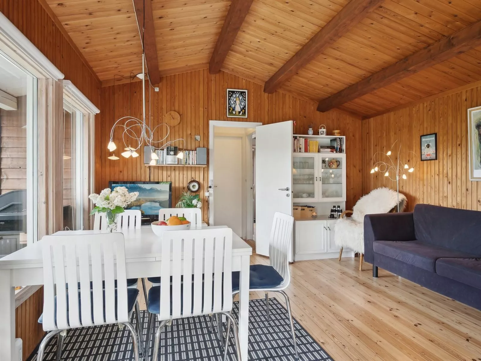 "Felicity" - 250m from the sea-Inside