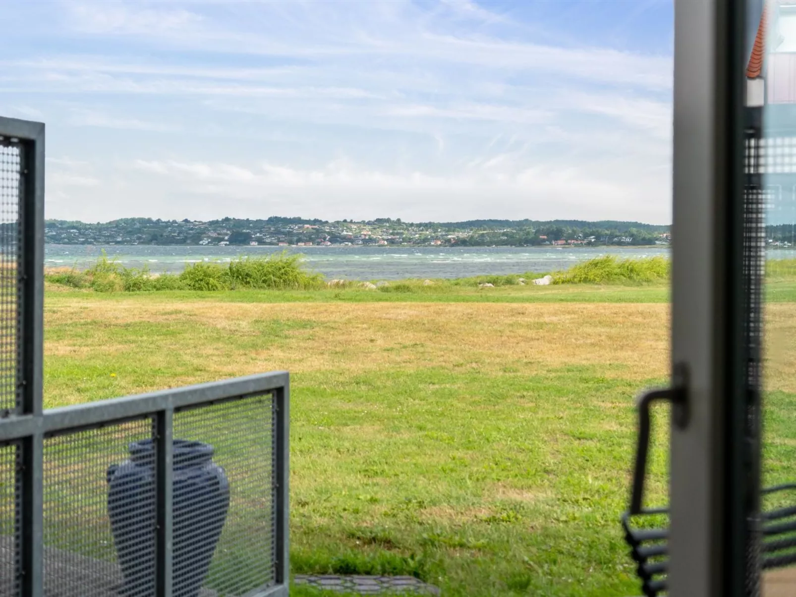 "Geert" - 25m from the sea-Draußen