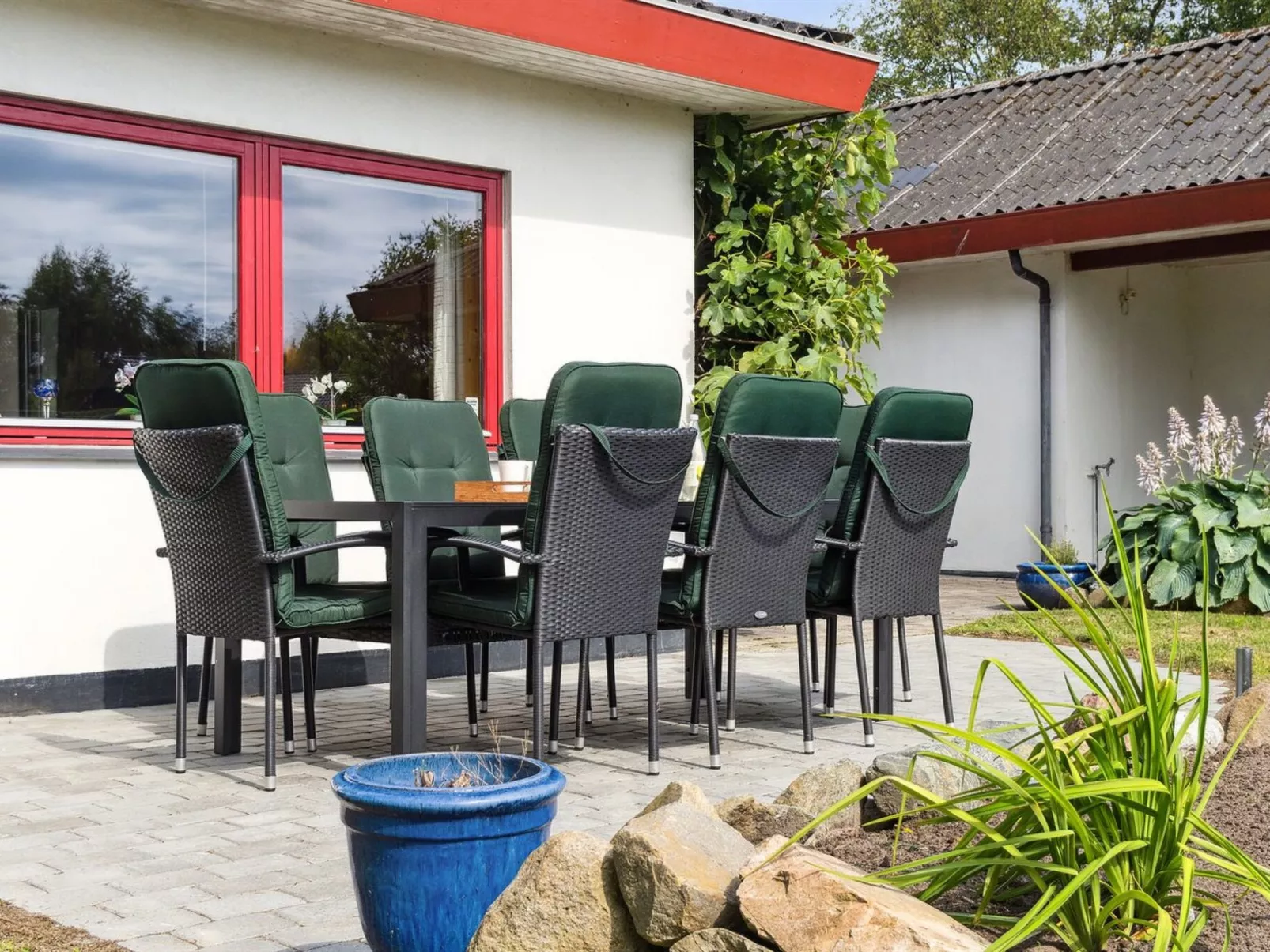 "Hakon" - 550m from the sea-Draußen