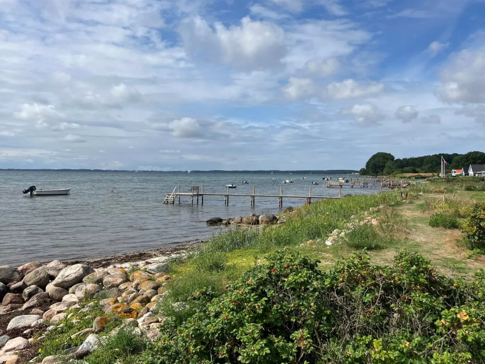 "Snari" - 10m from the sea-Draußen