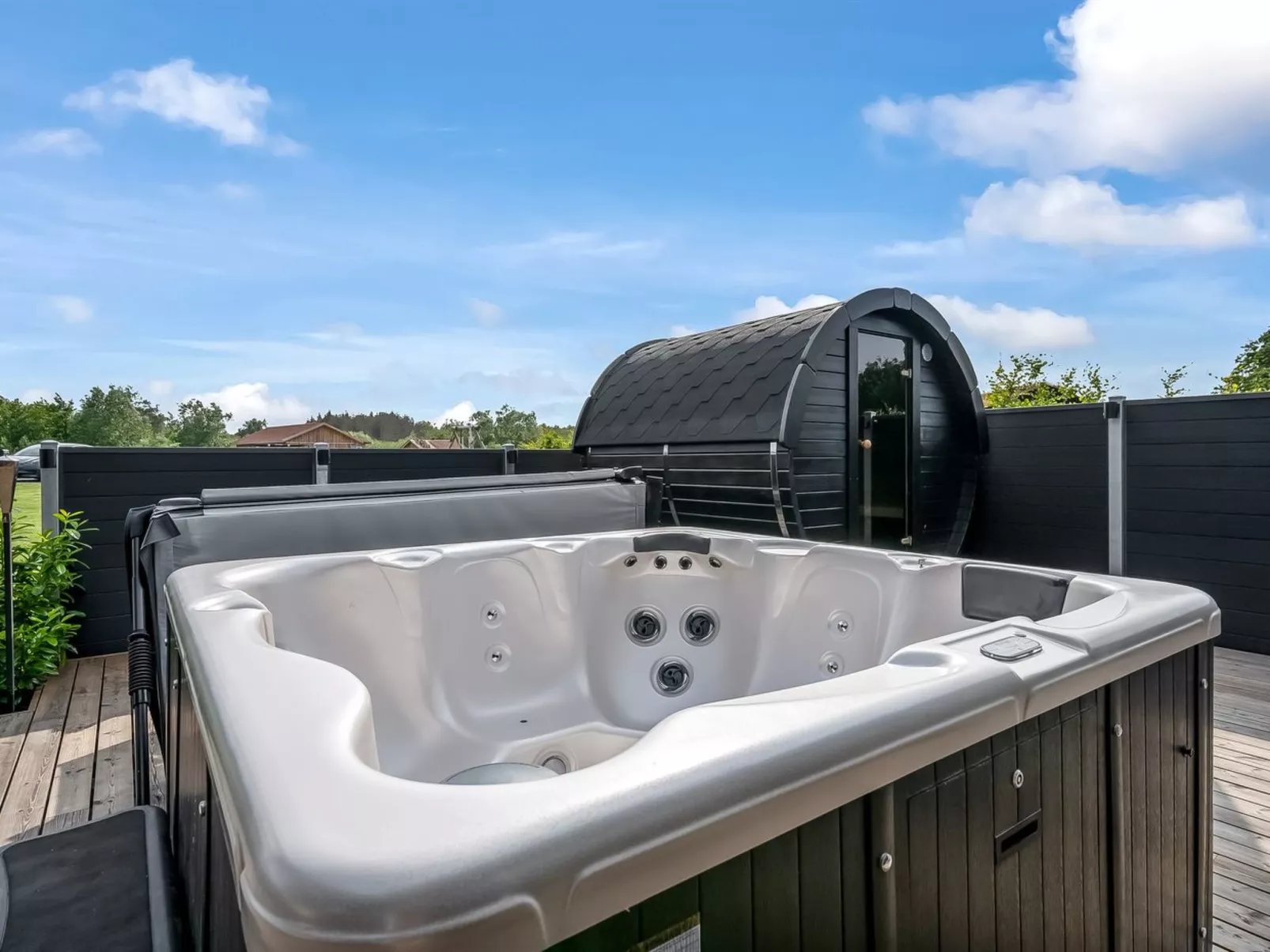 "Bryngeir" - 750m from the sea-Inside